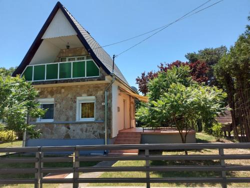 Holiday Home Violett by Interhome - Location saisonnière - Balatonmáriafürdő