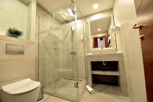 Hotel Lazaro - image 9