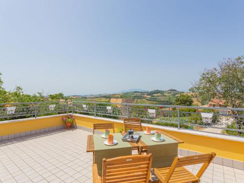 Holiday Home Erika by Interhome