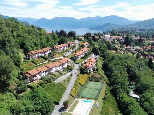  Apartment La Rocca by Interhome, Pension in Porto Valtravaglia bei Canonica