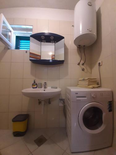 Apartments Borna - image 3