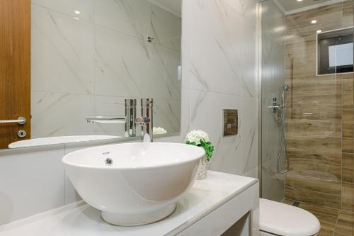 Tortuga Dafni Bay Villas on the beach - image 4
