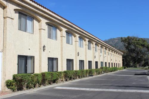 Ocean Gateway Inn - image 4