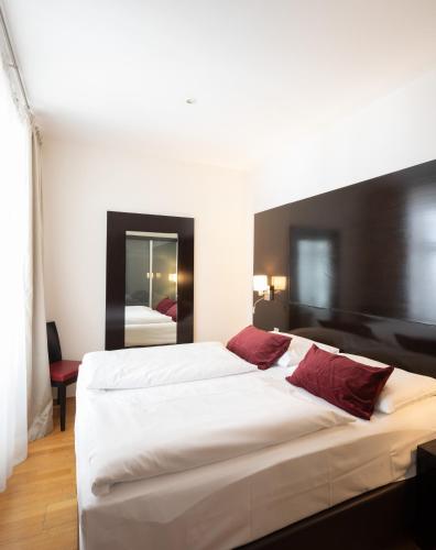 The Levante Rathaus Apartments - image 13