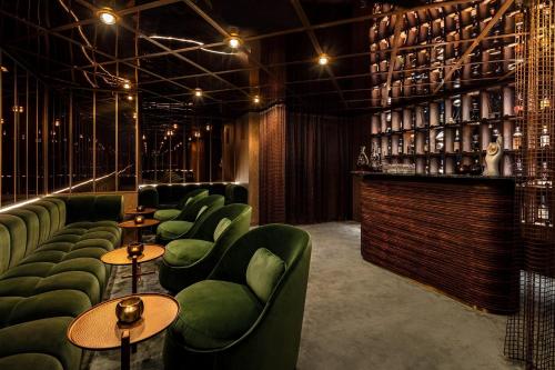 The Londoner - image 5