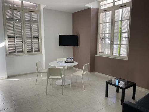 Five stars C6 - Hôtel - Marseille