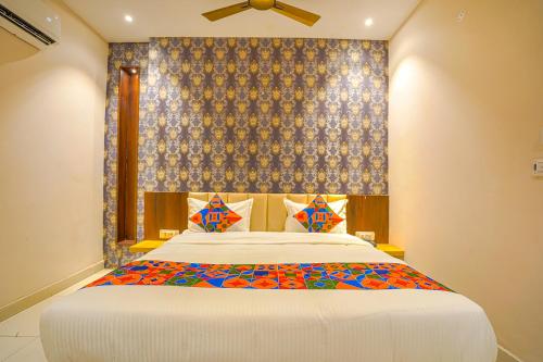 Deluxe Double Room image 3