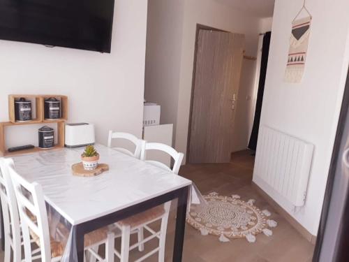 Au petit nid boisé gîte cosy n°3 gîte à louer Forêt de Courcelles