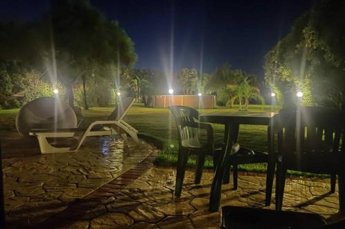 Casa vacanze a 50 mt dal mare con ampio giardino e parcheggio privato gîte à louer San Teodoro