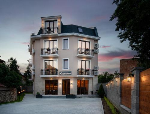 . Family Hotel Konstantinovi