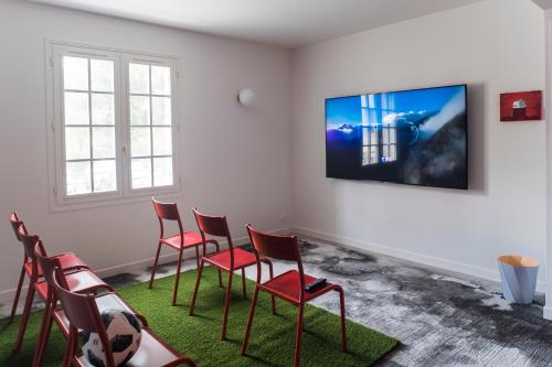 Діяльність, Hôtel-Spa Ô Rouge - Gevrey-Chambertin - Teritoria (Hotel-Spa O Rouge - Gevrey-Chambertin - Teritoria) in Жеврі-Шамбертон