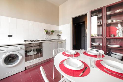 Isola District & Istria M5 APT!, Milan