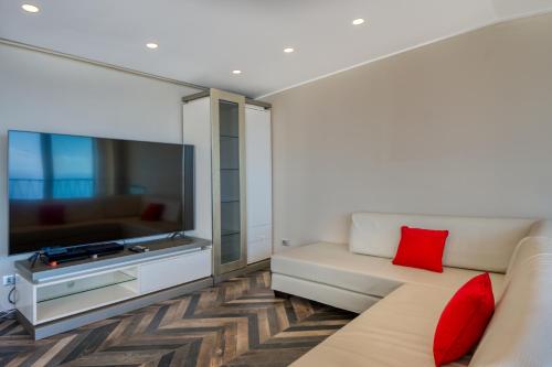 Duplex St Roman