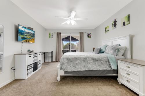 Waterfront Villa with Heated Pool - Villa Wine Down - Roelens Vacations