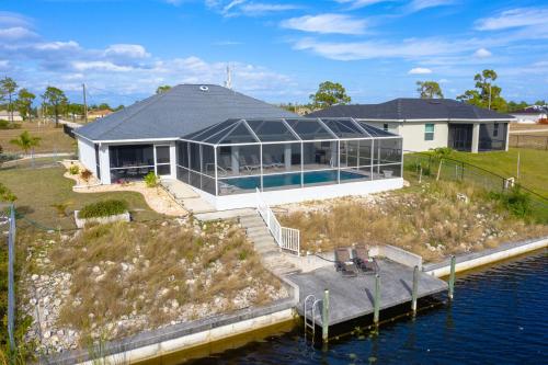 Waterfront Villa with Heated Pool - Villa Wine Down - Roelens Vacations