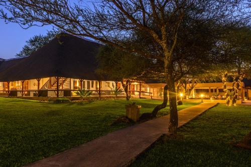 Mongena Private Game Lodge