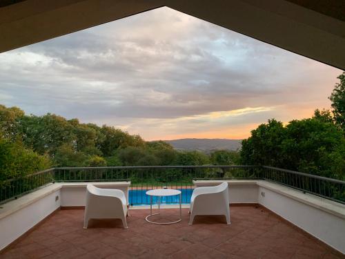 Villa del Nibbio luxury villa with pool in Umbria in 菲庫萊
