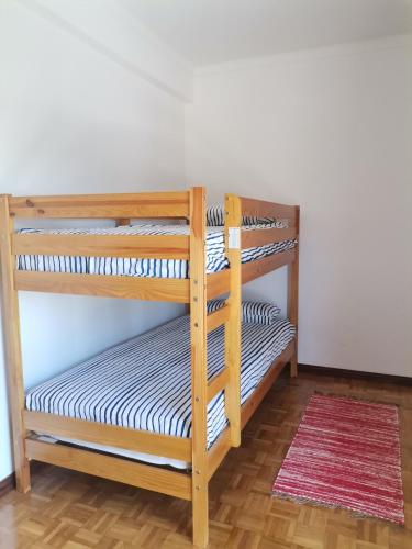 3 bed down town apartment