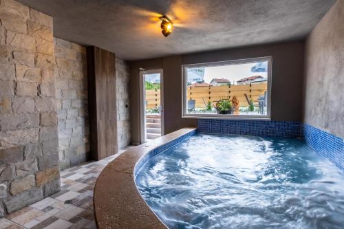 Hot tub, Villa Pino in Velingrad