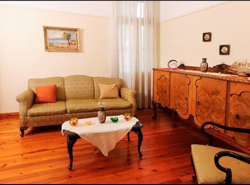 Τraditional house with large terrace and garden.