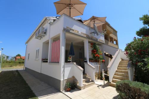 Studio apartmani Rajlić - Location saisonnière - Nin