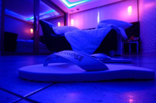 LESSENCE MOTEL in Jaguare