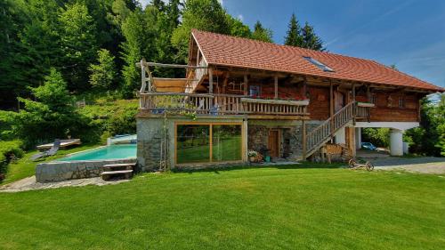 Two-Bedroom Holiday Home
