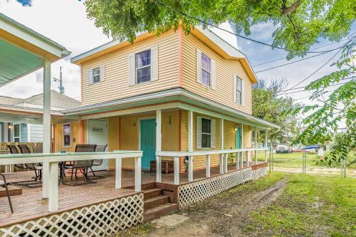 Beach Bungalow - main image