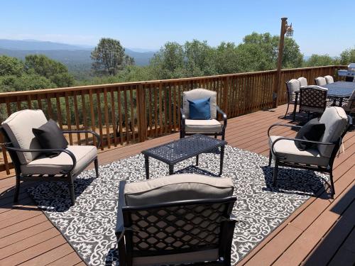 Balkon/teras, Villa Alta Vista at Yosemite- Stunning Views and Game Room in Sonora (CA)