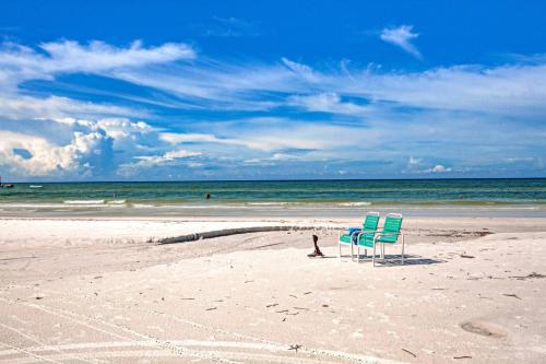 Palm Bay Club Bayside Closest to Gulf Siesta Key Florida