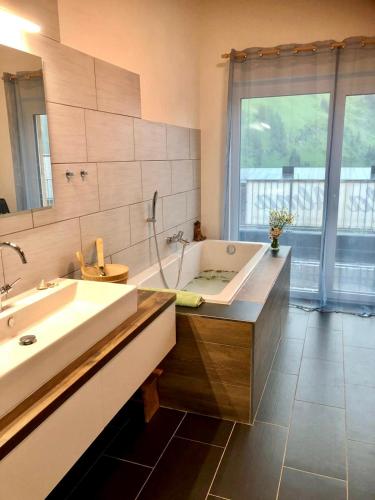Villa Alma Arlberg in Warth am Arlberg, Österreich