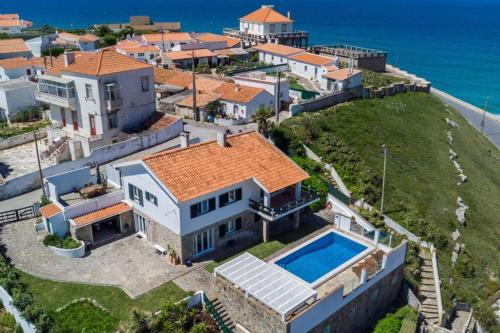 Moradia independiente com vistas para as Azenhas! cottage Codeceira