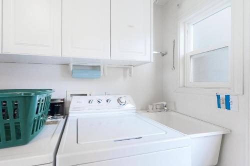 Enjoy the View in วัลด์พอร์ต (OR)