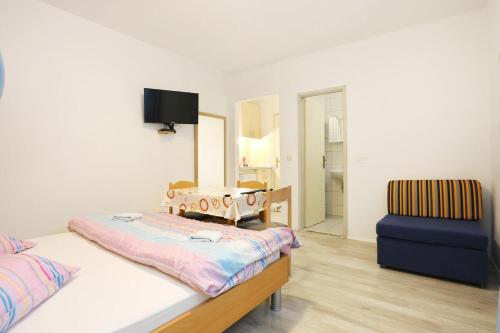 Studio Tucepi 6695c
