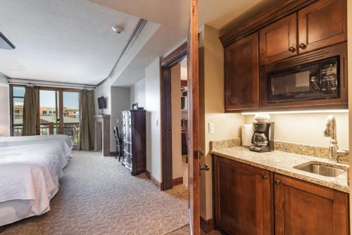 Luxury Resort Ski In Ski Out Hyatt Centric Residence Hotel Room Pool Gym Hot tub Restaurant More – Park City, UT