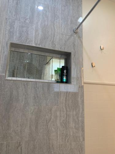 Downtown cozy upstairs one bedroom apt