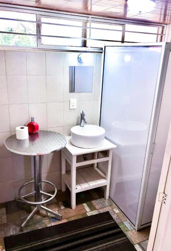 Lovely and spacious apartment next to the Park