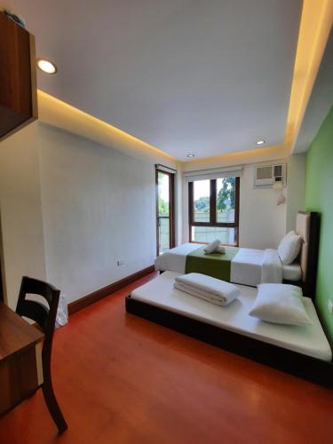 Estancia De Lorenzo Tarlac in Capas