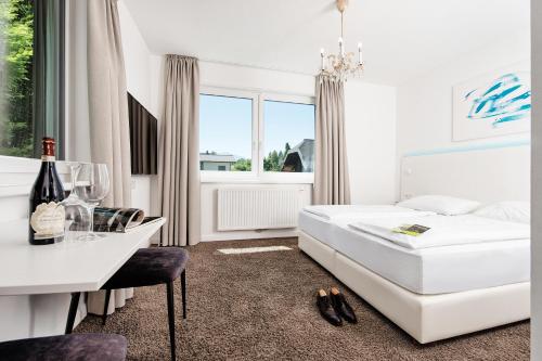 Hotel Velden - 24 Checkin Zimmer im Zentrum – Velden, CA