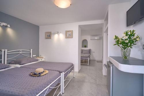 2 double beds, 2 twin beds