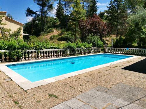 Appartement de 3 chambres avec piscine partagee jardin amenage et wifi a Berre les Alpes