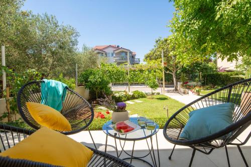 Three-Bedroom Apartment image 9