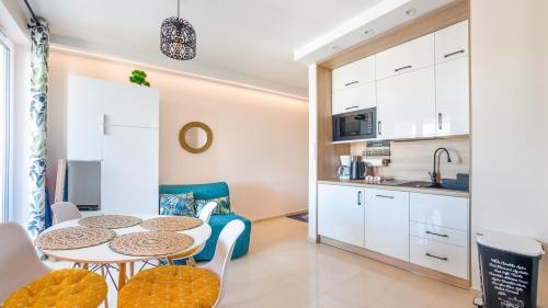 Studio Apartment image 6