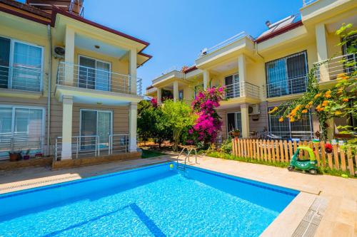 Rose Çalış Beach Villa