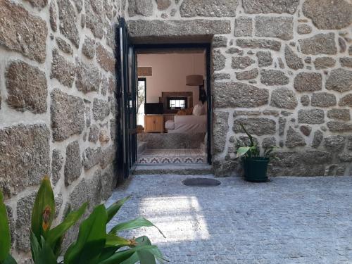 Beautiful house and garden at Serra da Estrela, perfect for groups and families