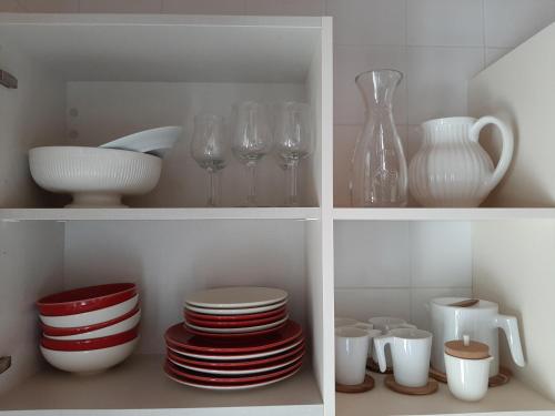 Beautiful house and garden at Serra da Estrela, perfect for groups and families in กูเวีย