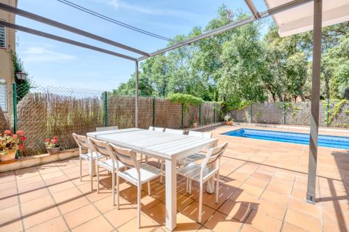 B&B Calella de Palafrugell - Villa Sierra with Private Pool - Bed and Breakfast Calella de Palafrugell