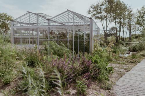 Ons Buiten - image 9