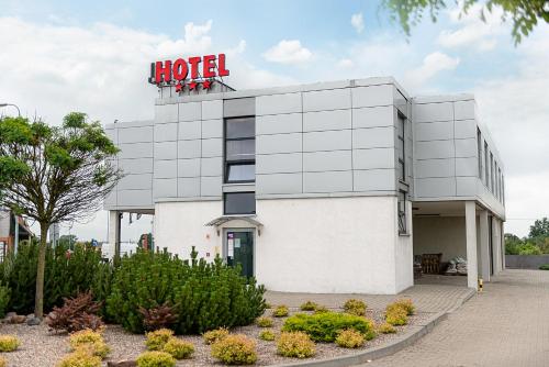 Hotel Police