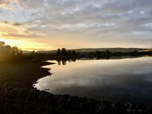 Közeli látványosságok, Pennine View - Manchester: Rochdale Littleborough in Smithybridge